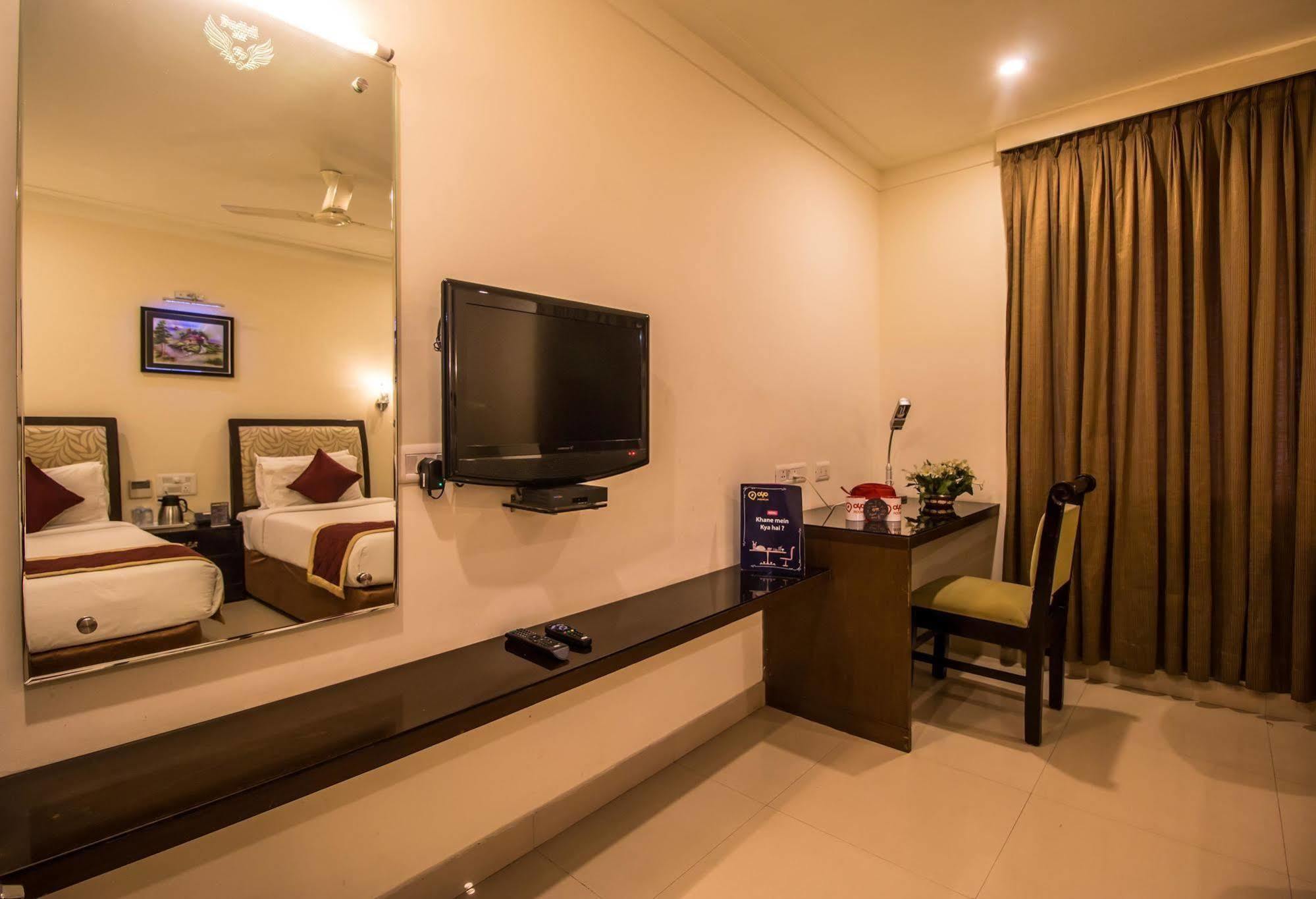Hotel Budhil Park Visakhapatnam Exterior photo