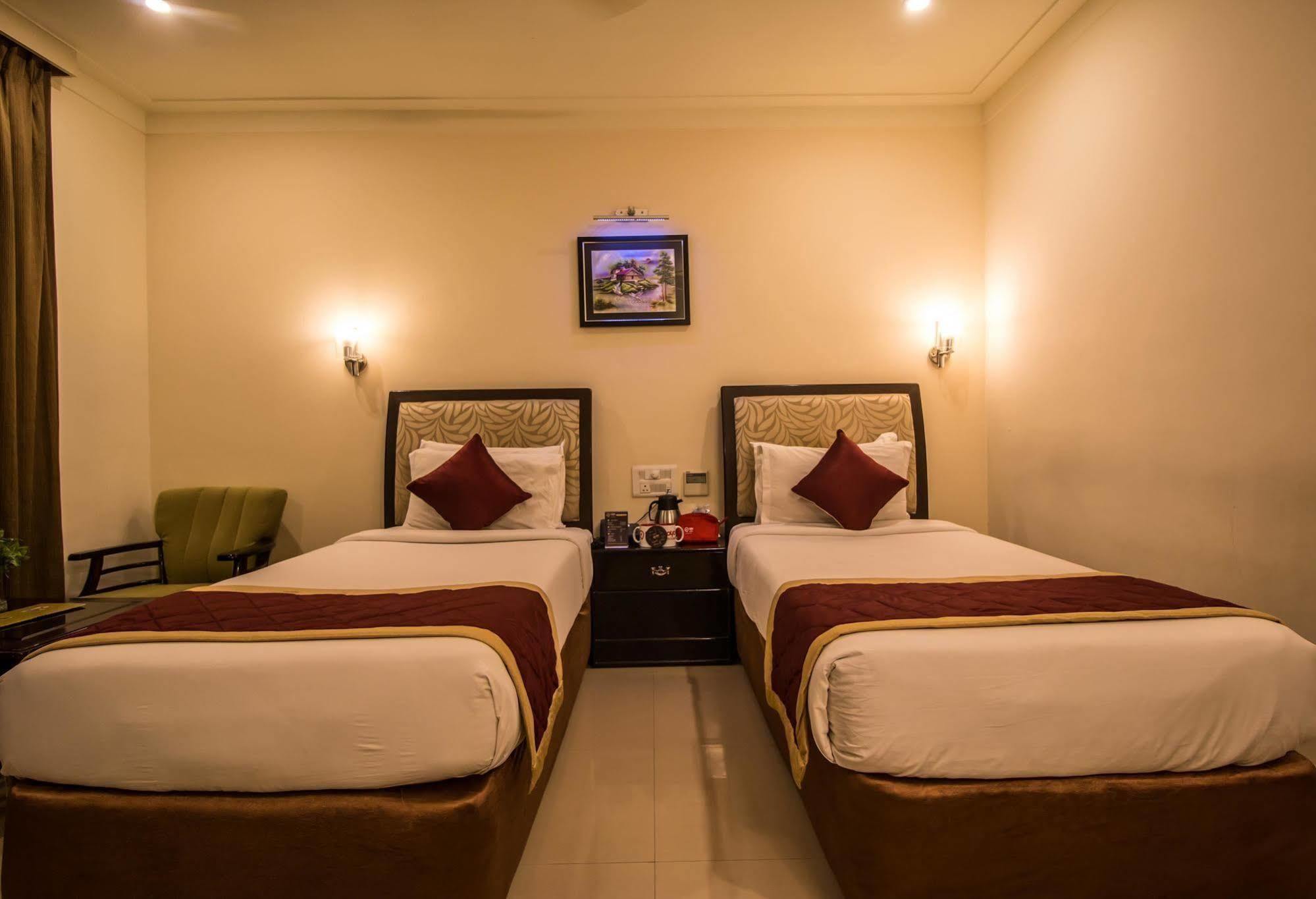 Hotel Budhil Park Visakhapatnam Exterior photo