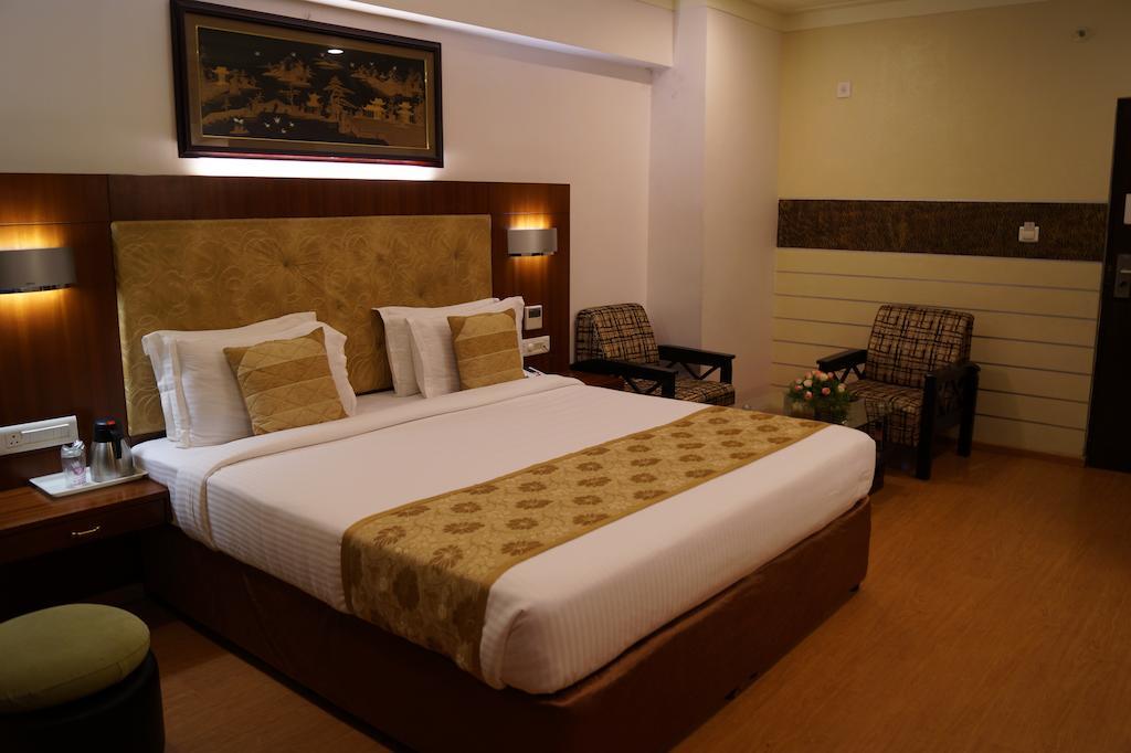 Hotel Budhil Park Visakhapatnam Exterior photo