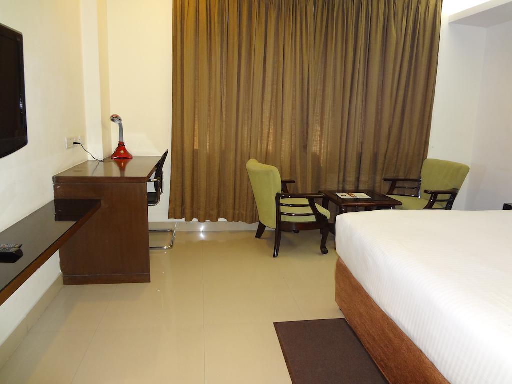 Hotel Budhil Park Visakhapatnam Exterior photo