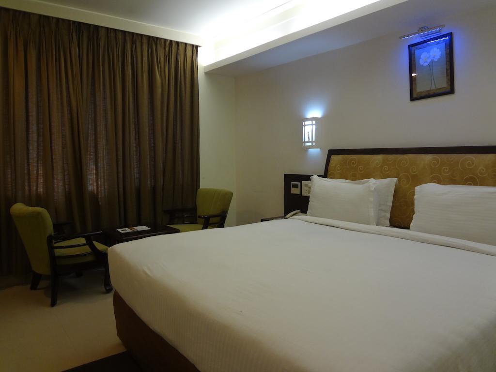 Hotel Budhil Park Visakhapatnam Exterior photo